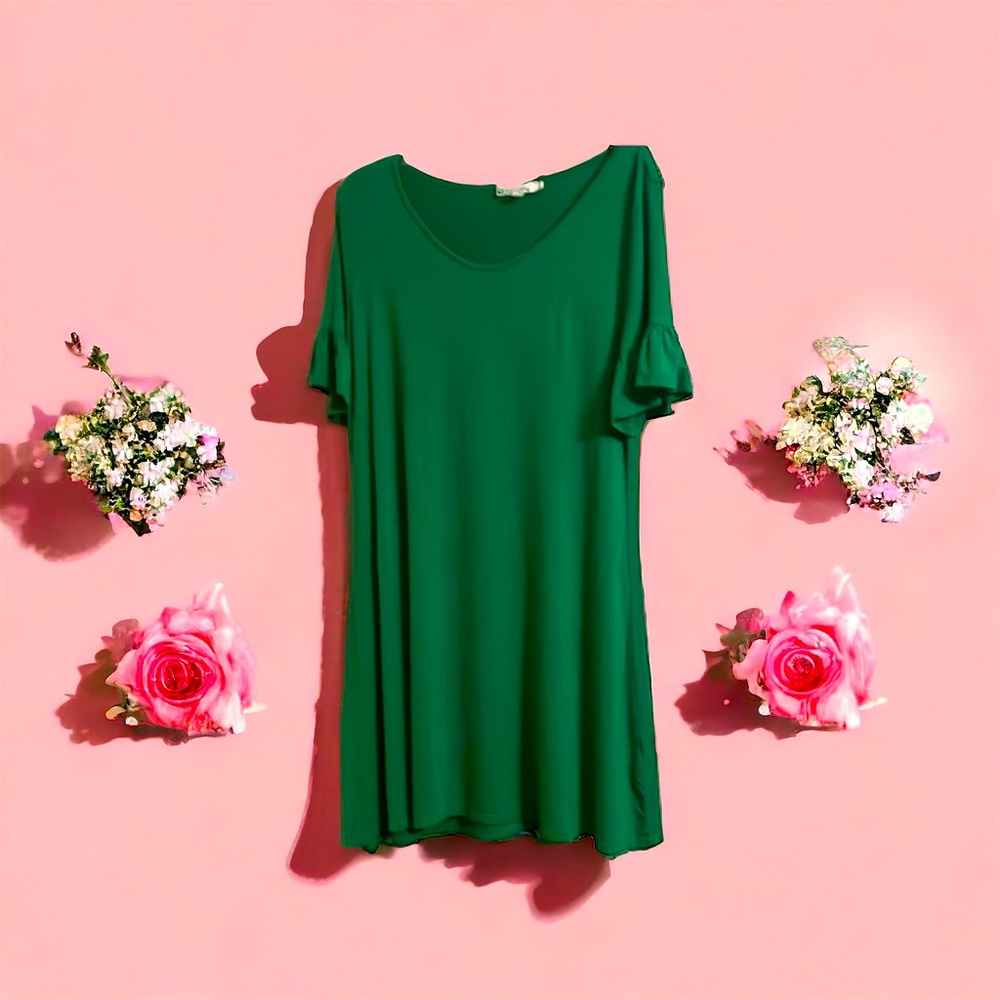 Kelly green dress.